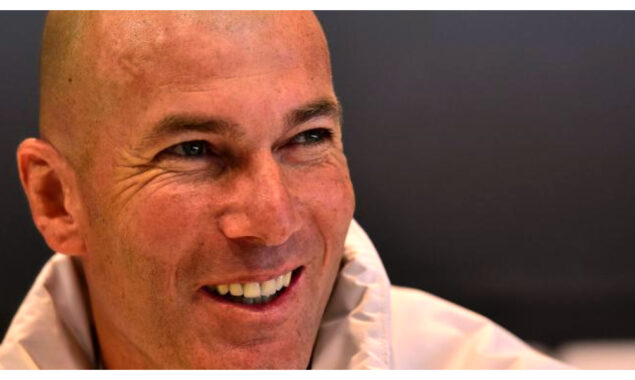 Zinedine Zidane prepares to replace Mauricio Pochettino