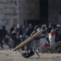 Israeli forces, Palestinians clash at West Bank shrine