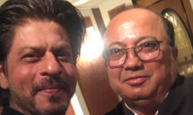 Shah Rukh Khan fan shares how actor asked his dad for selfie
