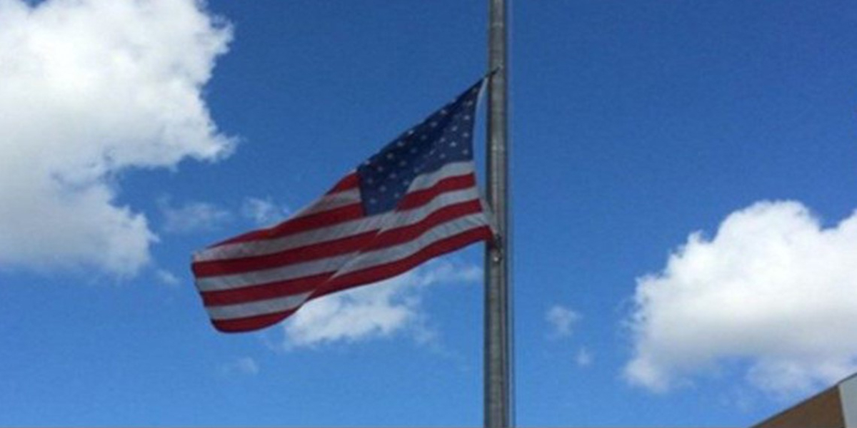 DeSantis ordered flags to be flown at half-staff to mourn the victims/Bolnews.com