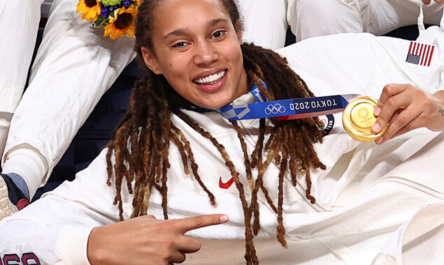Phoenix Mercury meet with the State Department