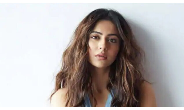 Rakul Preet Singh storms Internet with her breathtaking dance video