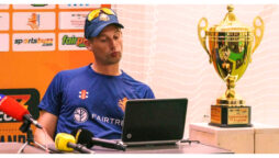 Pieter Seelaar, a significant Dutch player, admits to "frustrations"