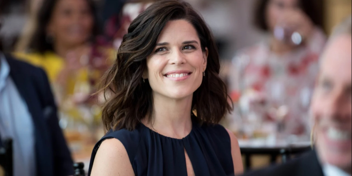 Neve Campbell
