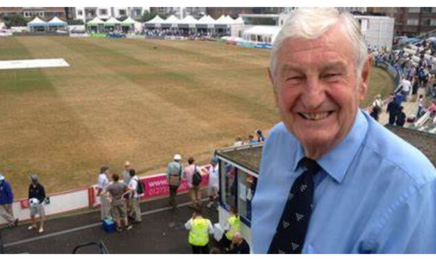 Jim Parks, a former England keeper, died at the age of 90