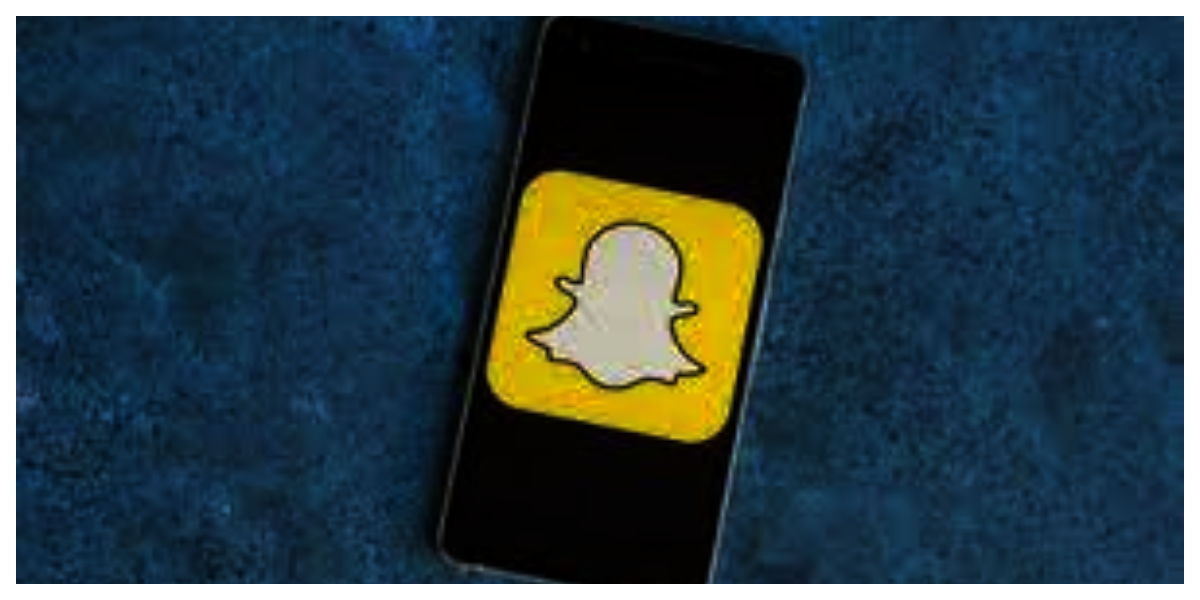 Snapchat Plus has launched and resembles Twitter Blue