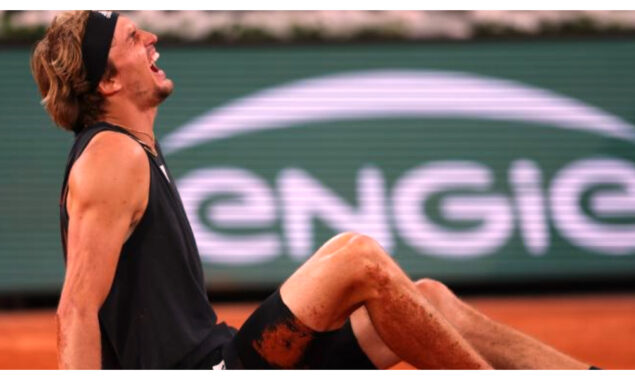 Alexander Zverev is out of the 2022 French Open due to an ankle injury