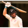 Glenn Phillips quickens a pace as Gloucestershire prefer a bottom battle