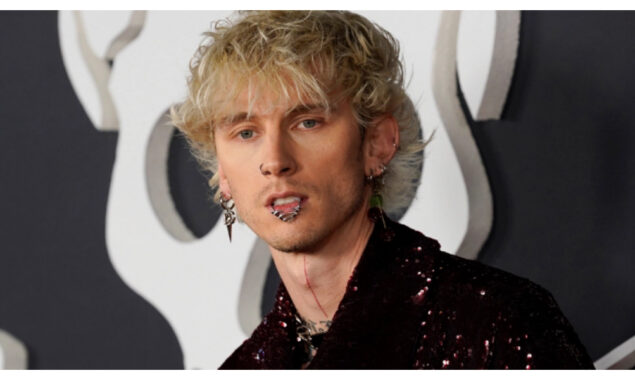 Machine Gun Kelly tried to commit suicide with Megan Fox on the phone