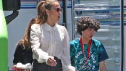Jennifer Lopez & her daughter hang out on Ben Affleck’s movie set, Photos