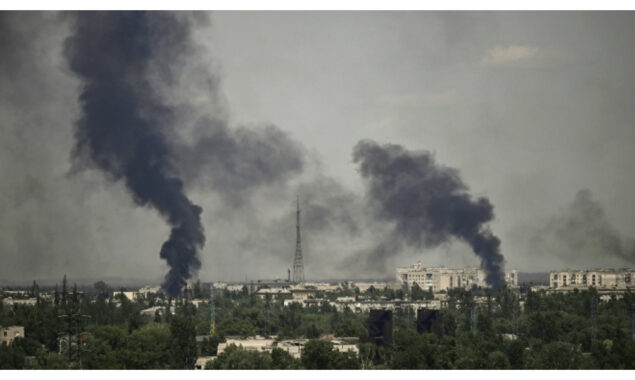 Ukraine braces for Severodonetsk fall, awaits new US weapons