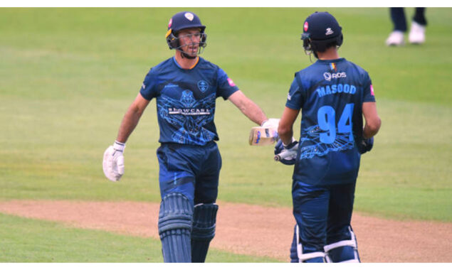 Wayne Madsen and Shan Masood keep Derbyshire on track