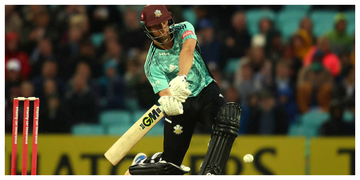 Peter Siddle takes on Somerset, dangerously