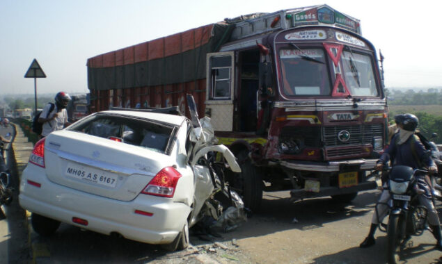 Traffic accidents across Karachi claims 96 lives