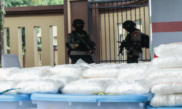 Russia arrests former US diplomat for trafficking drugs