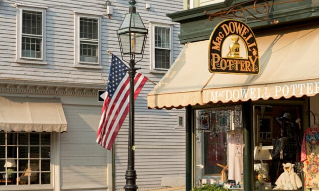 Record low proportion of US midsize companies are gloomy about economy