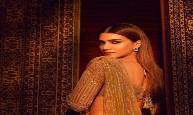 Kriti Sanon shines in a Falguni & Shane peacock saree for Umang 2022