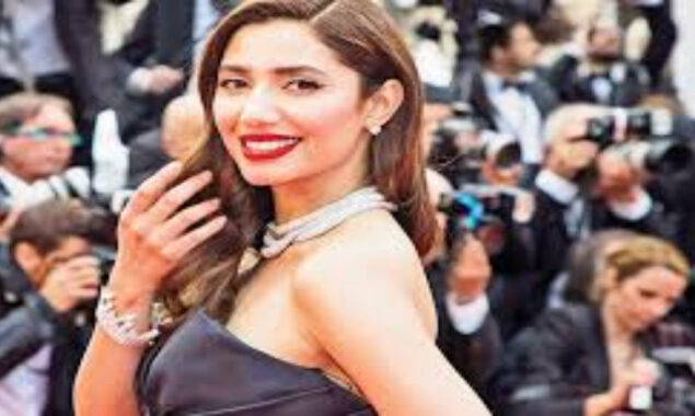 Mahira Khan faced serious trolling as her gibberish video goes viral