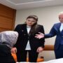 Mayor visits elderly Syrian woman after unprovoked attack by Turkish man
