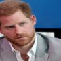 Desperate Prince Harry wants a piecemeal relationship with the Royal Family