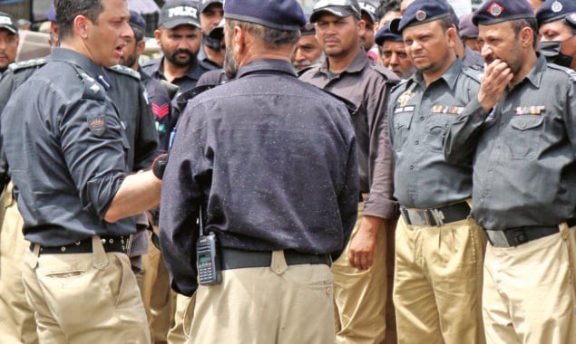 Head constable accuses Sindh Police for injustice with him
