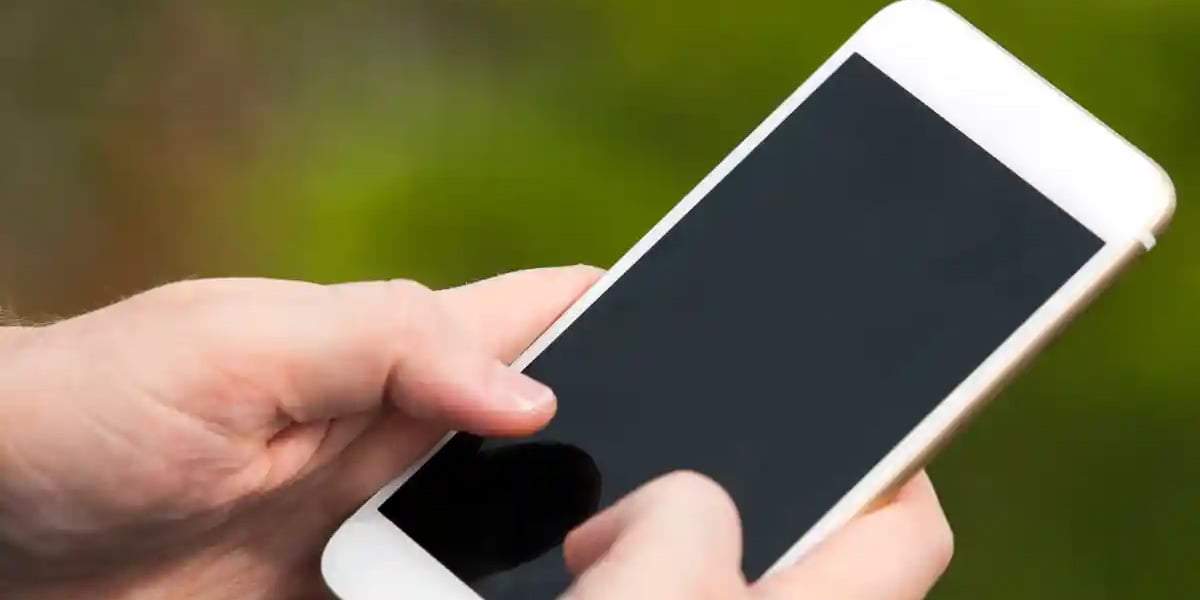 apple phones hacked