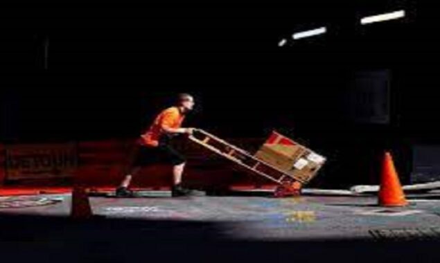 As the labour market tightens, employment in Australia rises in May