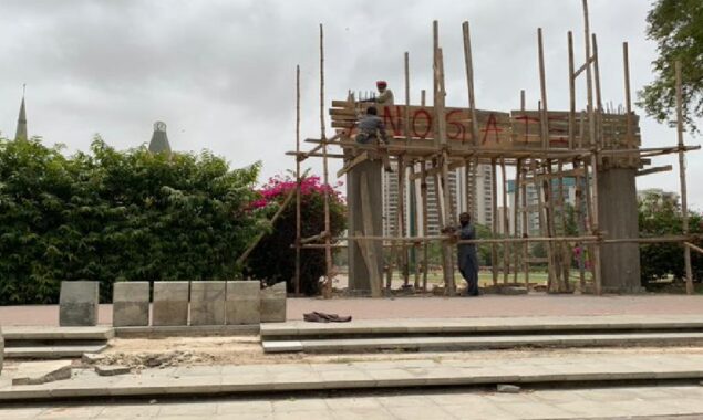 Court orders demolition of gates at Frere Hall gardens