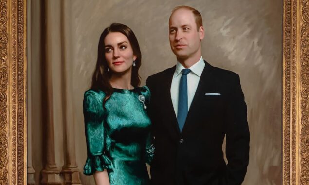 Prince William and Kate have unveiled their first official joint portrait.