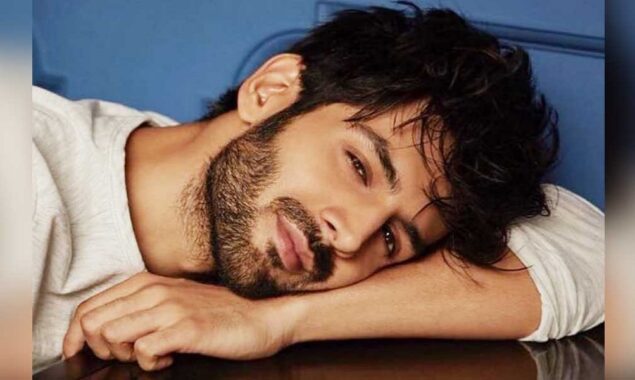 Kartik Aaryan is now enjoying the success of his latest horror-comedy flick, Bhool Bhulaiyaa 2.