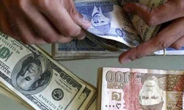 Pakistani rupee strengthens versus US dollar in Interbank