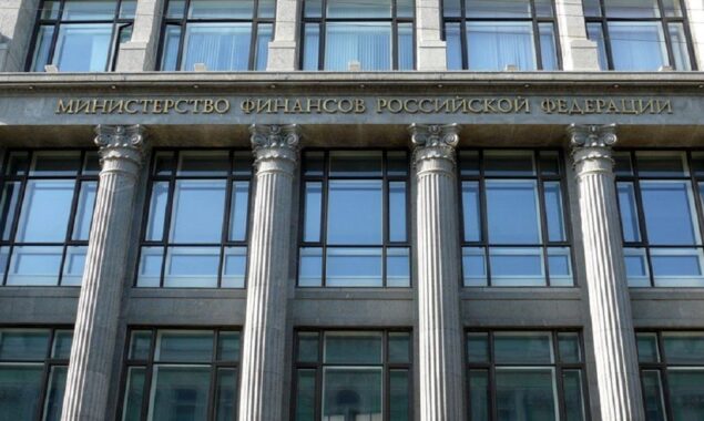 Russia on brink of default as debt deadline looms