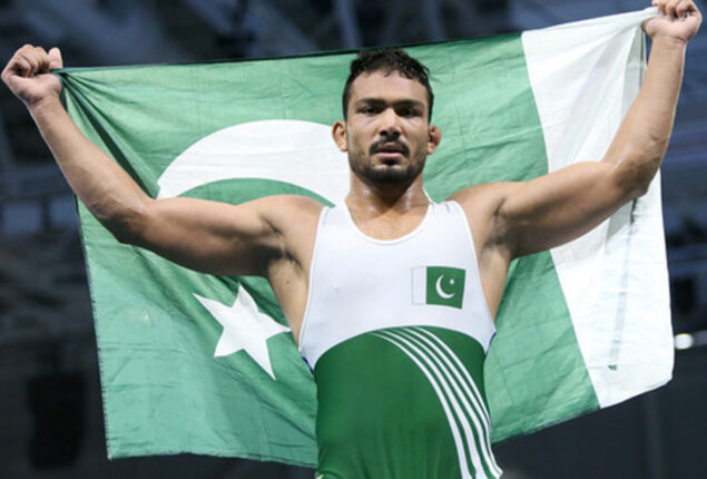 Commonwealth Games 2022: Inam Butt ask for prayers as he leaves for UK