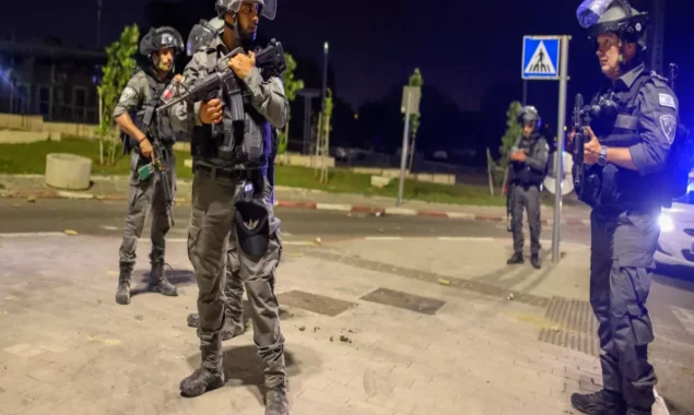 Israeli police detain Palestinian parents before leaving a baby in a car