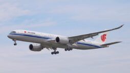 Chinese airlines buy almost 300 planes from Airbus