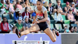 Sydney McLaughlin breaks 400 meters hurdle world record