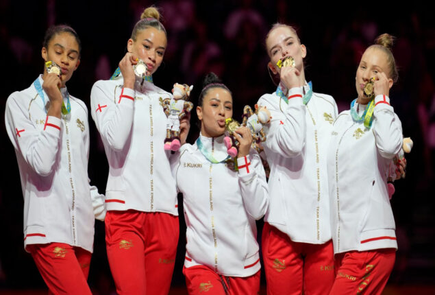 England: Alice Kinsella leads team to another gold at CWG 2022