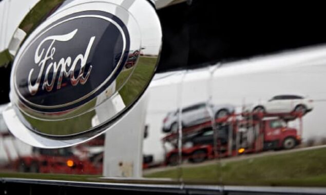 Ford tells drivers to park outside, expands recall for possible engine fires