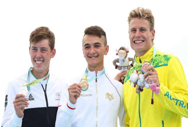 Alex Yee: wins Triathlete first gold of Commonwealth Games