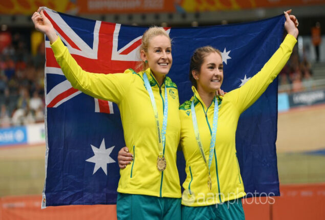 Australia: Triple gold after velodrome crash