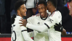 Anthony Martial on track again as Manchester United down Palace 3-1