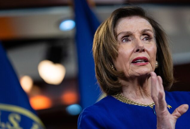 Pelosi briefs about Asia plan in Hawaii, no comments on Taiwan