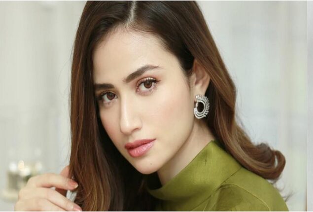 Sana Javed looks stunning in recent photos
