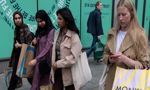 UK economy grows but fears remain over rising prices