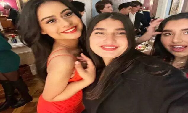 Nysa Devgan parties with friends in London