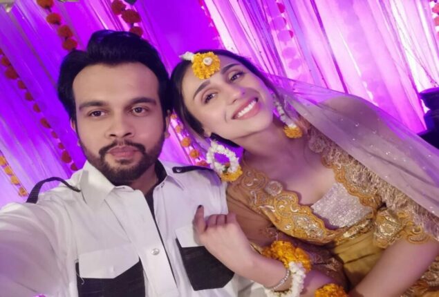 Actor Imran Aslam blessed with a baby girl
