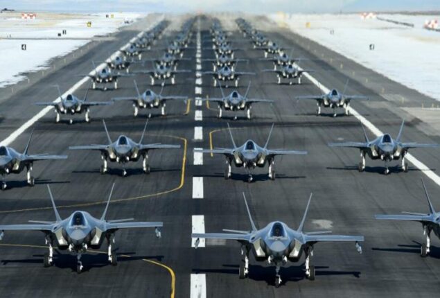 Pentagon nears $30 billion F-35 fighter purchase