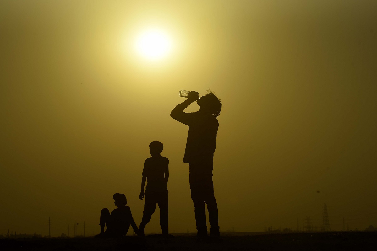 Intense heatwaves to persist in Pakistan till May 24