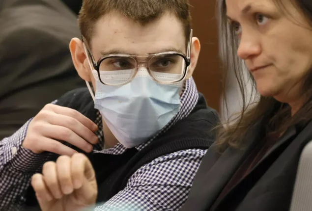 The Parkland shooter Nikolas Cruz defence requests a 45-day delay