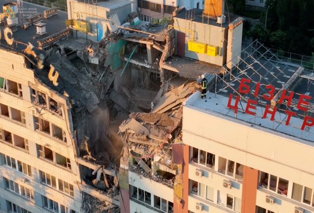 Ukrainian city Mykolaiv under massive attack by Russia